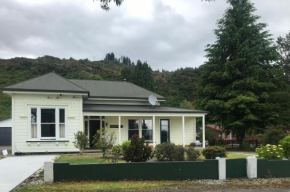 The Old Vicarage, Reefton